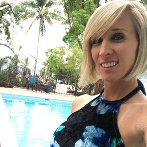 Meet your Posher, Candace